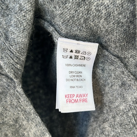 Cynthia Rowley 2-Ply Cashmere Hoodie Sweater - Picture 6 of 7